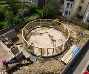 Roundhouse frame